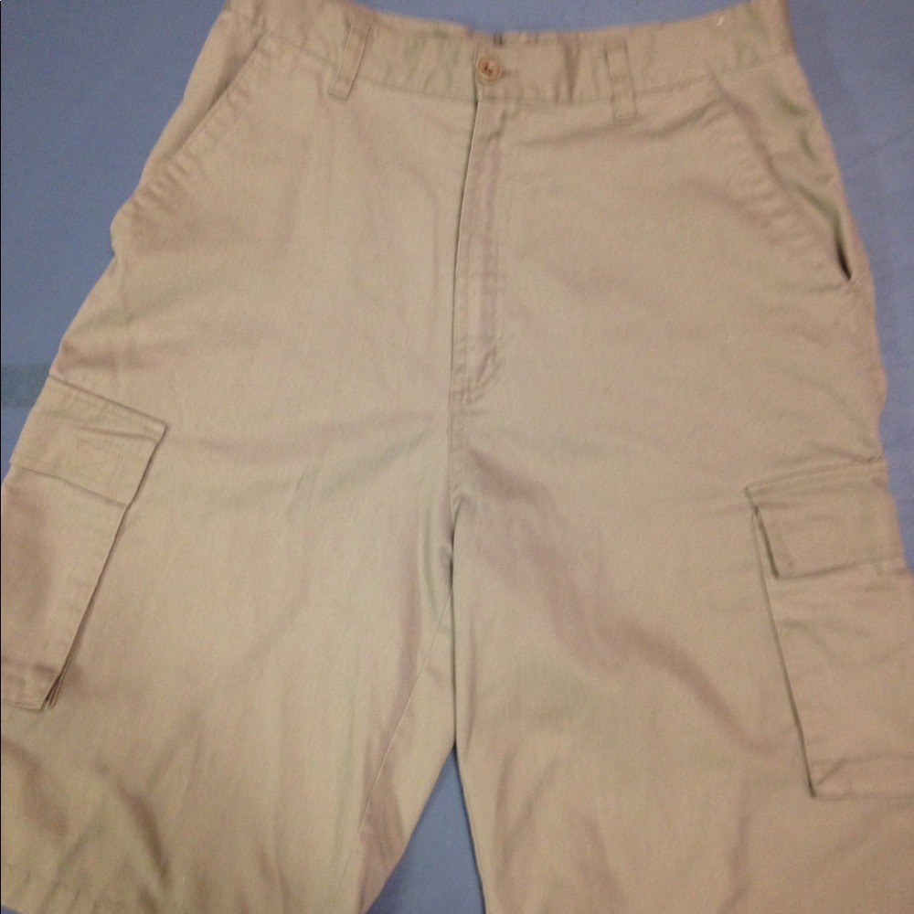 Brooklyn Xpress Khaki Shorts